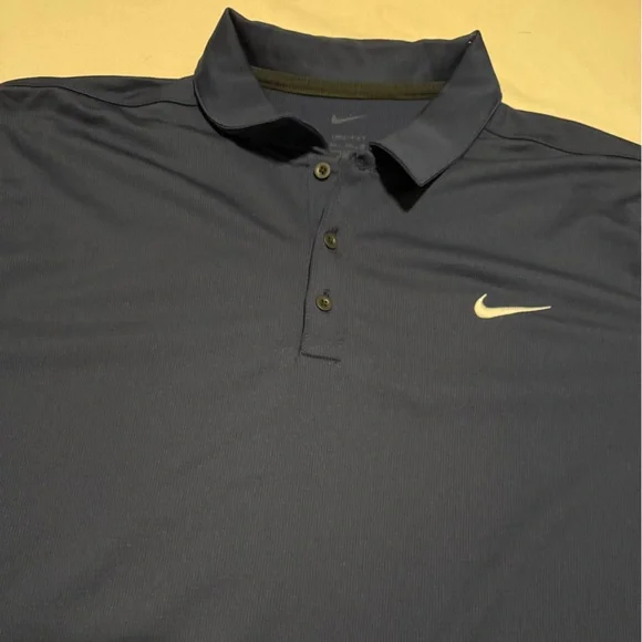 Nike Blue Men's Polo Shirt - Picture 2 of 2